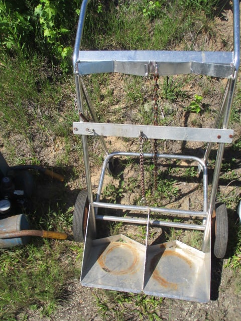 Cylinder Truck 4 Wheel Stand - 4