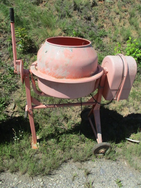 Electric Cement Mixer: Local Pickup Only
