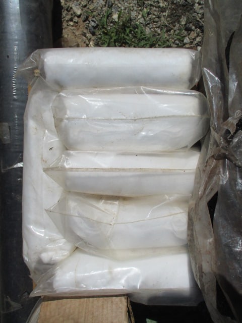 Garden Covers, Bird Netting, Landscape Fabric and Pump Sprayer - 4