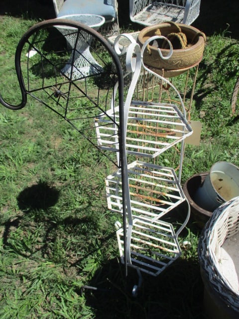 Plant Stands and Pots - 6