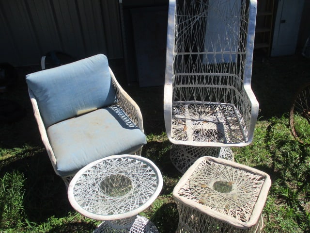 Metal Woven 4 Piece Patio Furniture: some weathering and paint peeling, Local Pickup Only