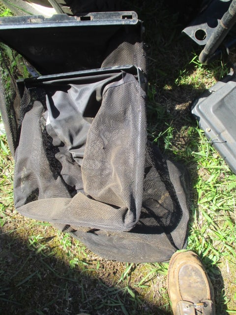 Cub Cadet LT1c42 with Bagger - 8