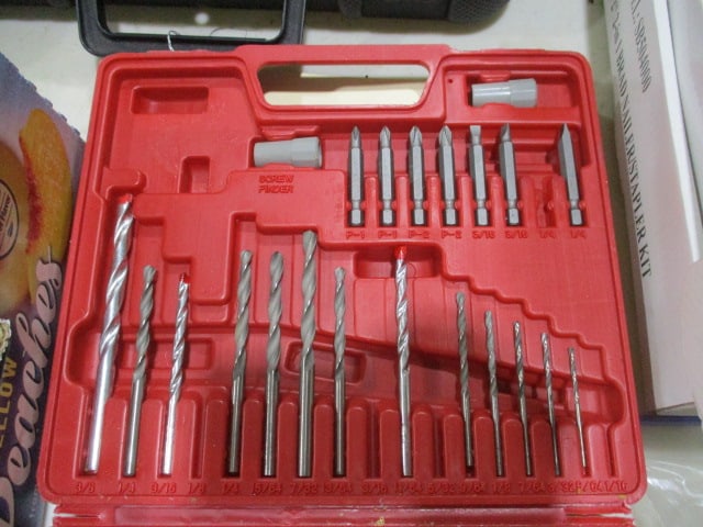 Hole & Drill Bit Set - 4