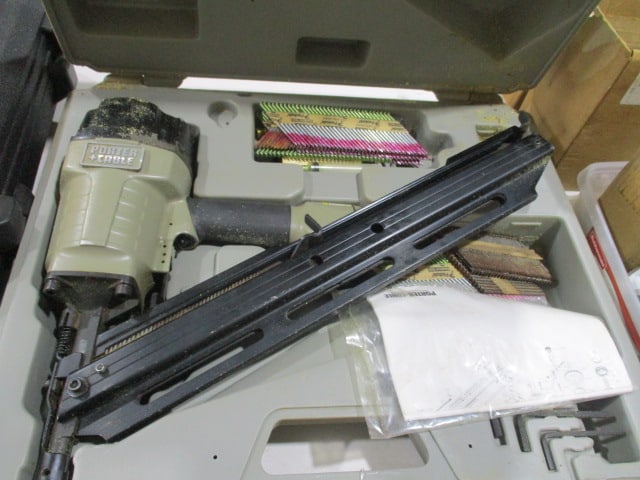 Porter Cable Pneumatic Framing Nailer in Hard Case (1 of 5)
