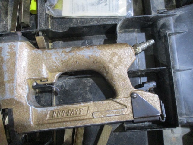 Duo Fast Pneumatic Stapler in Craftsman Hard Case - 3