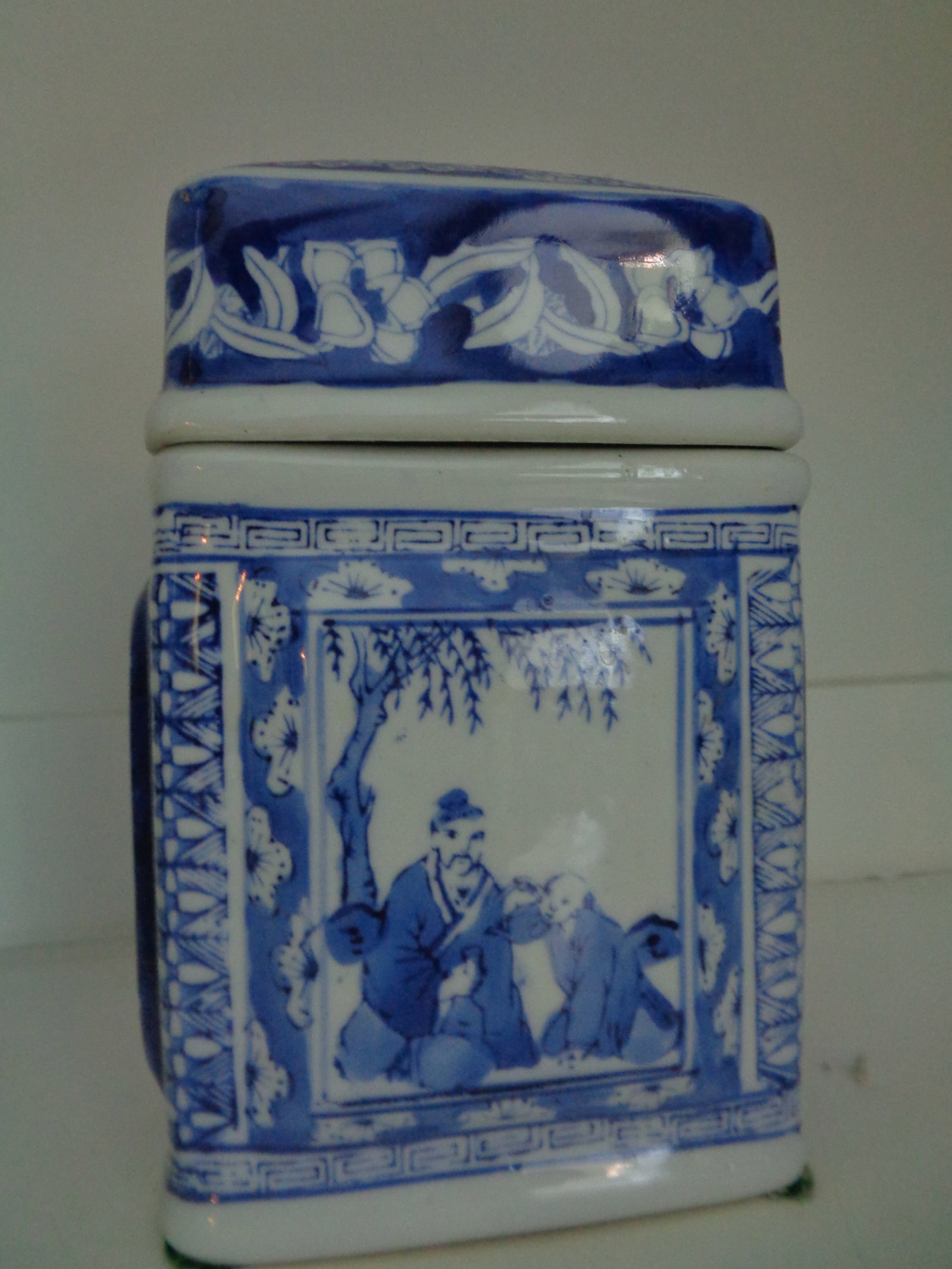 Chinese Tea Caddy (1 of 3)