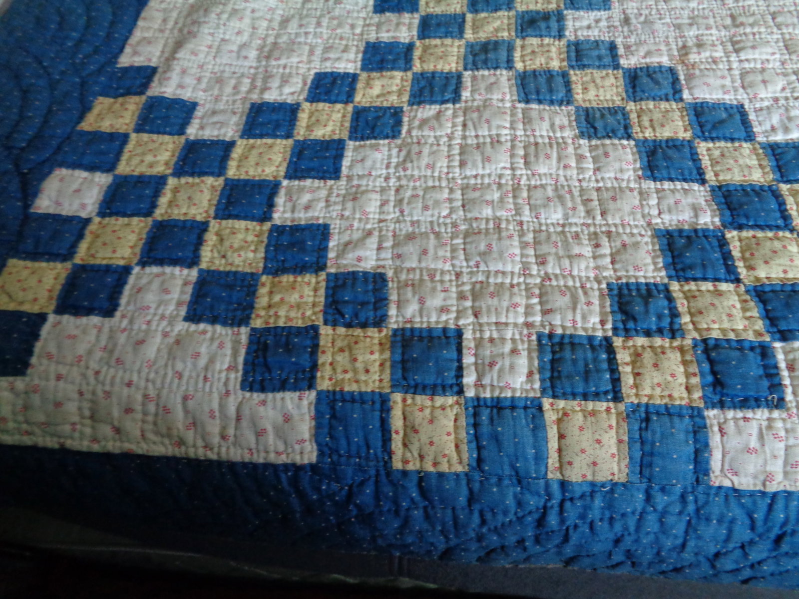 Vintage Patchwork Quilt Handmade "Irish Chain Pattern" - 2