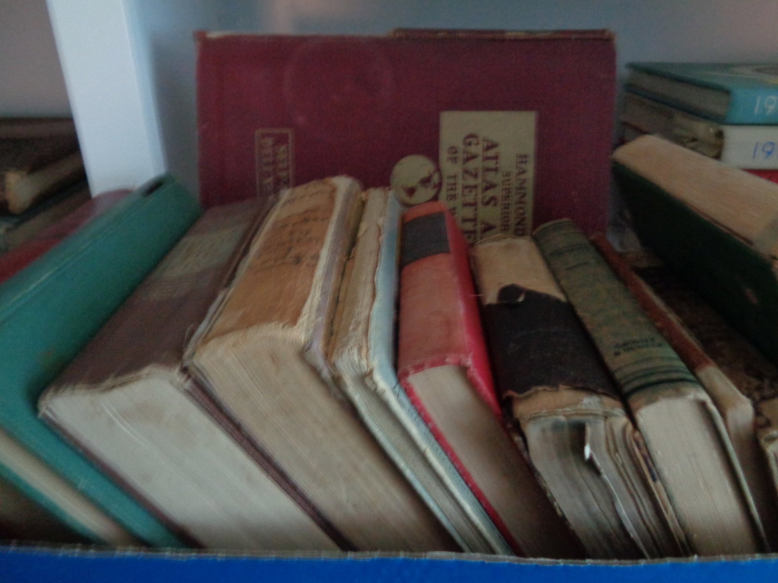 Vintage Lot of Books preview for condition (1 of 4)