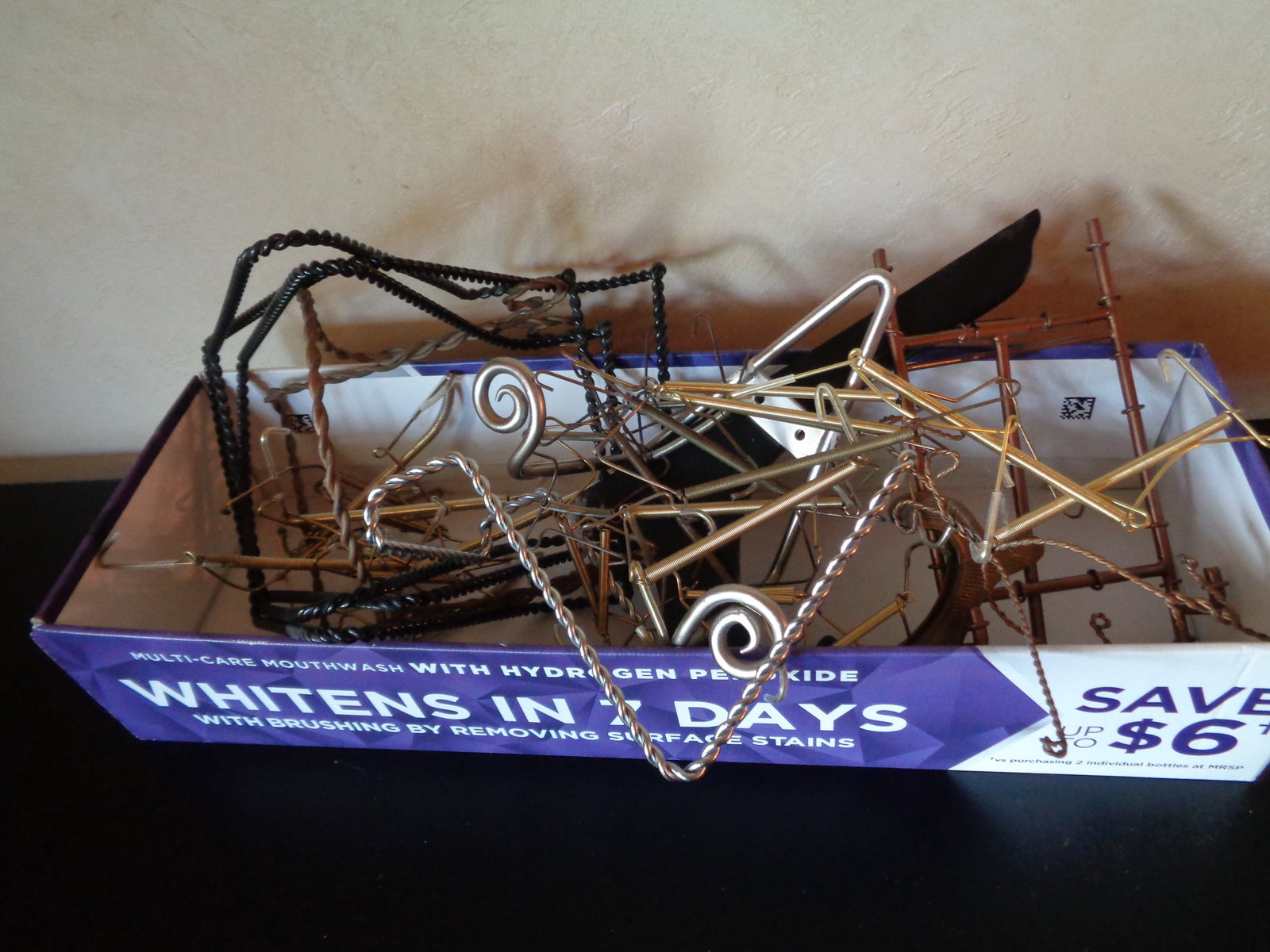 Box Lot Full Plate Hangers, Book Stands: .