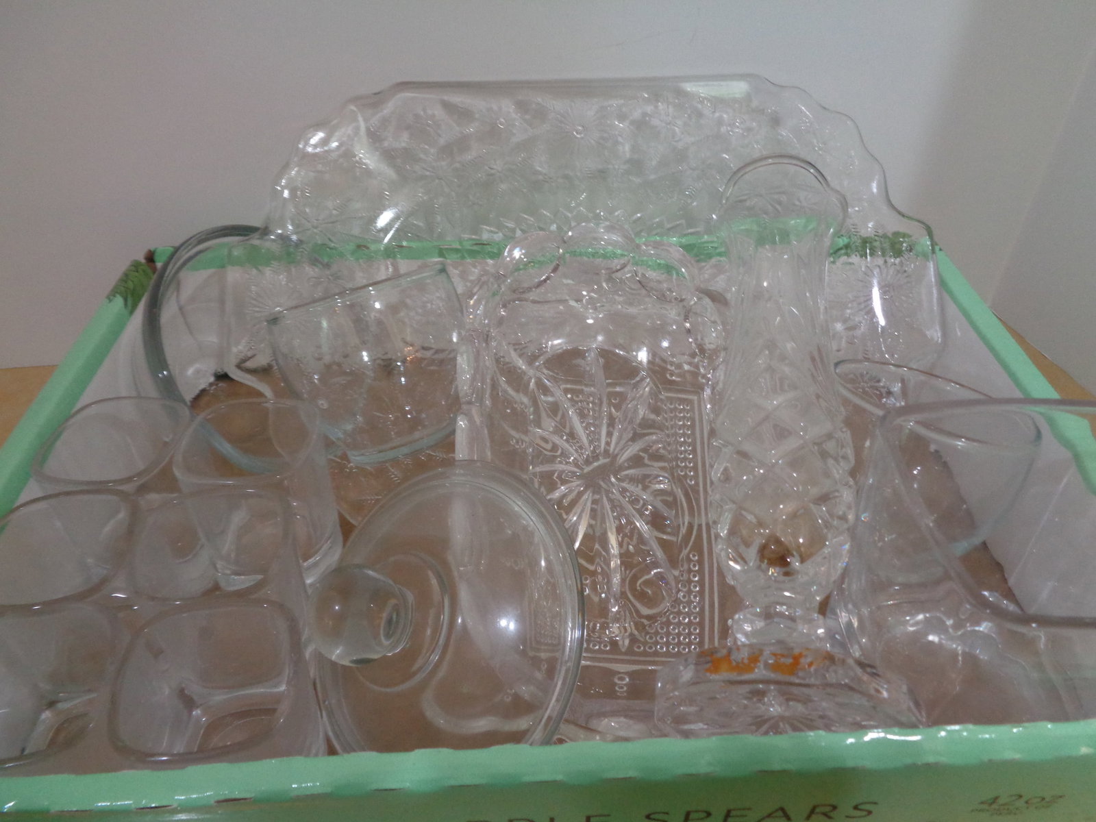 Box Lot Assorted Glassware: .