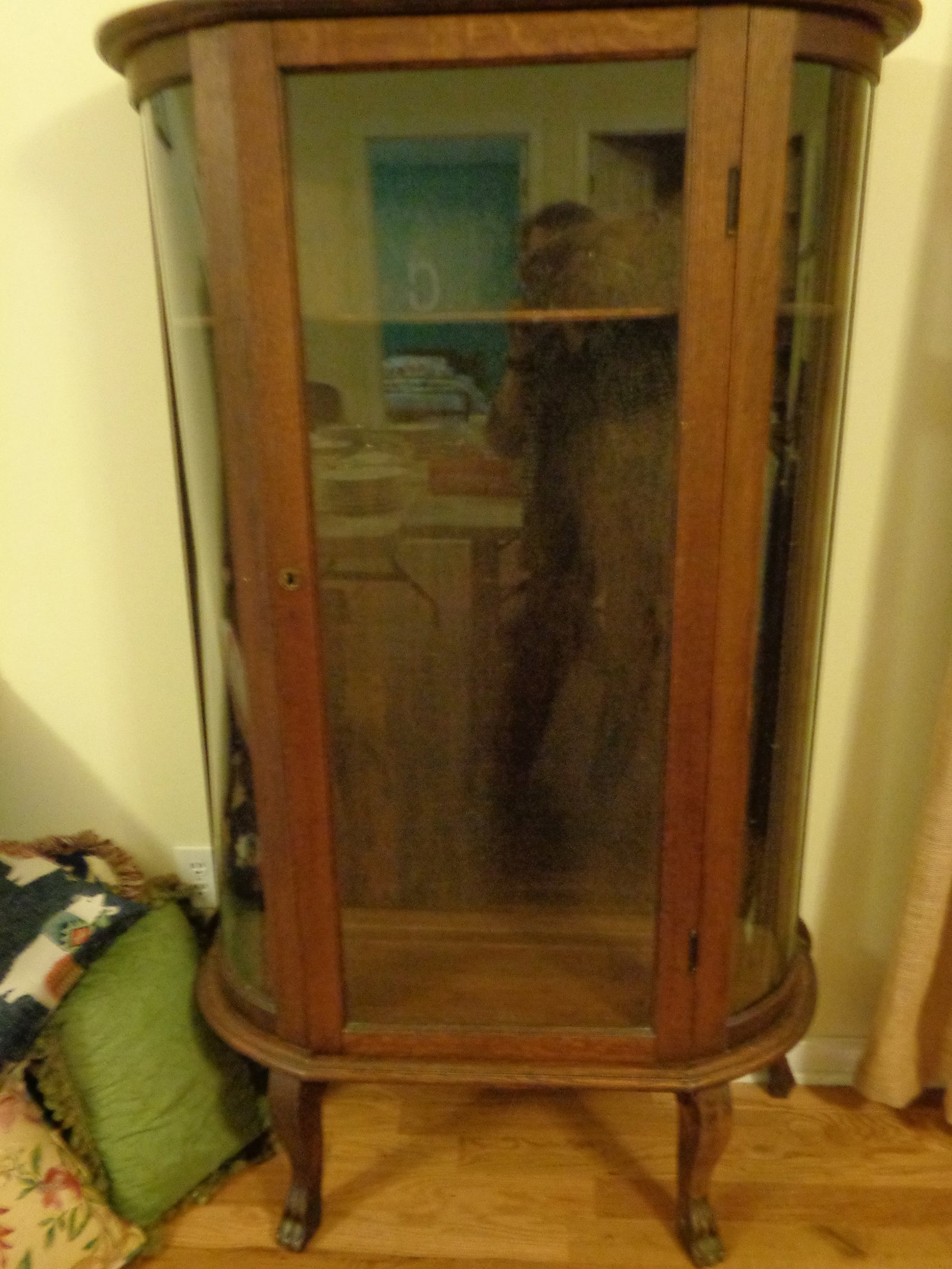 Curved Oak Glass Curio: Claw Feet, 1 shelf, locked No Key, 60inces tallx 35 wide x 14 deep
