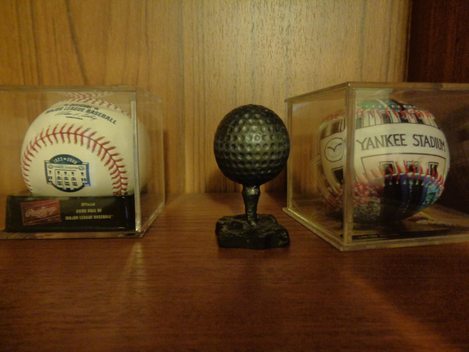 Set Baseballs in cases & Metal Baseball (1 of 4)