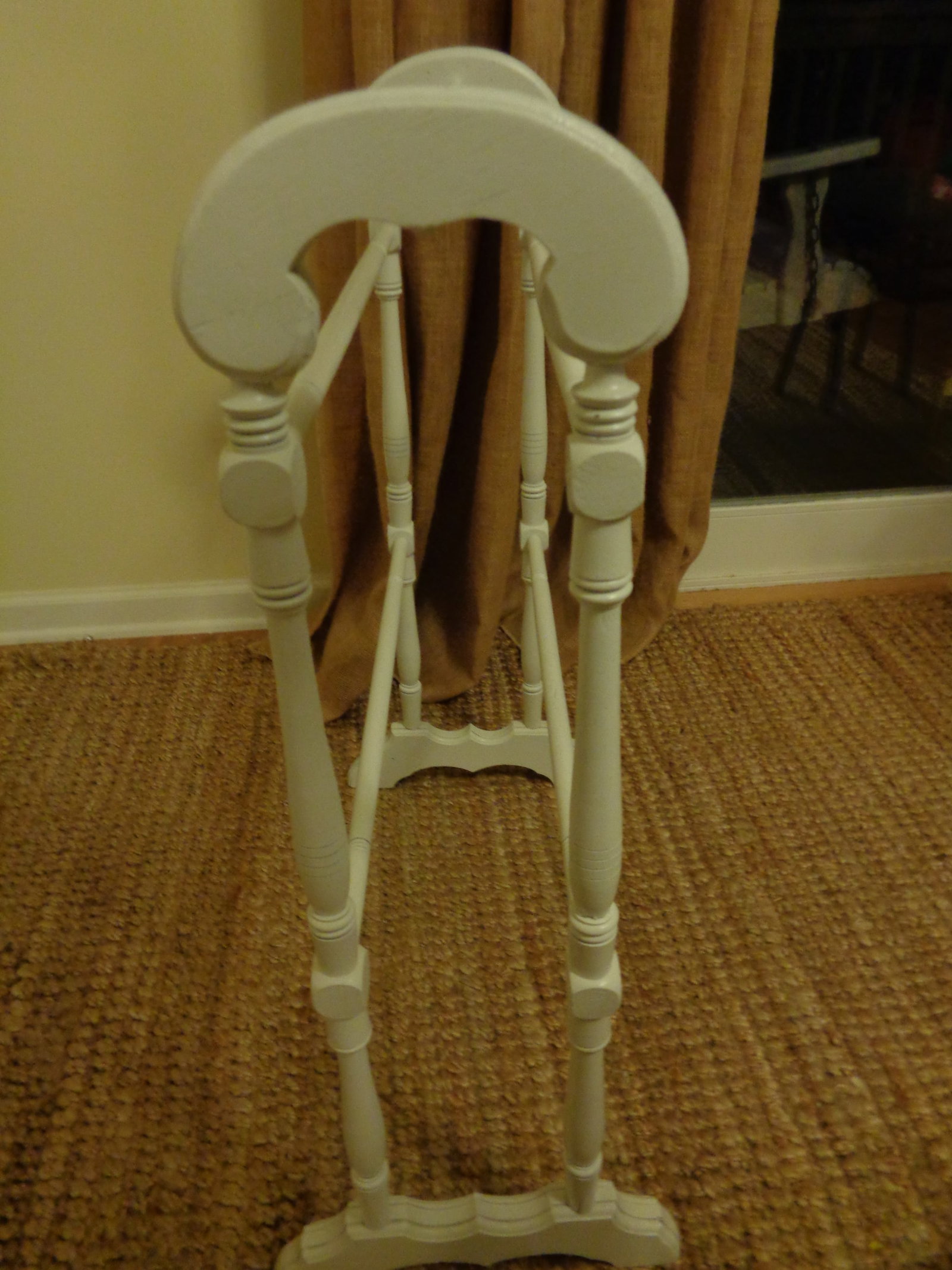 White Quilt rack - 2