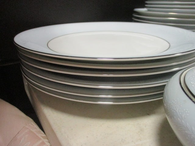 Noritake China 'Bluetta' Dinnerware (42 PC) - 7
