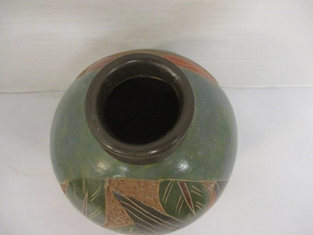 Costa Rican Pottery vase w/Turtle Design 6" & Marble Vase 4 1/2" - 7