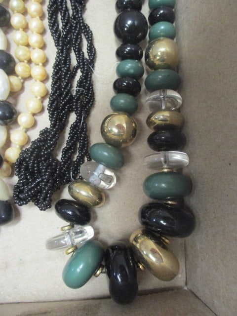 Fashion Beaded Necklaces - 4