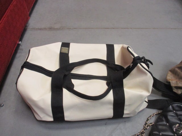 Grouping of Fashion Totes - 4