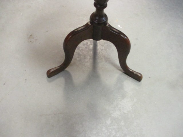 Small Wood Accent Table with Pierced Brass Edging - 5