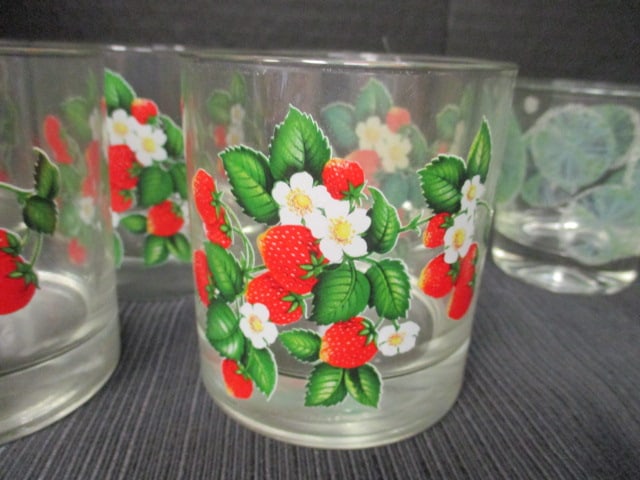 Two Sets of Midcentury Highball Glasses - 2