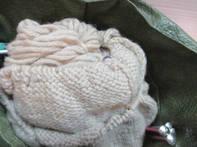 Vintage Woven Sewing Basket and 1970's Vinyl Yarn/Crafting Bag, Knitting Needles and - 2