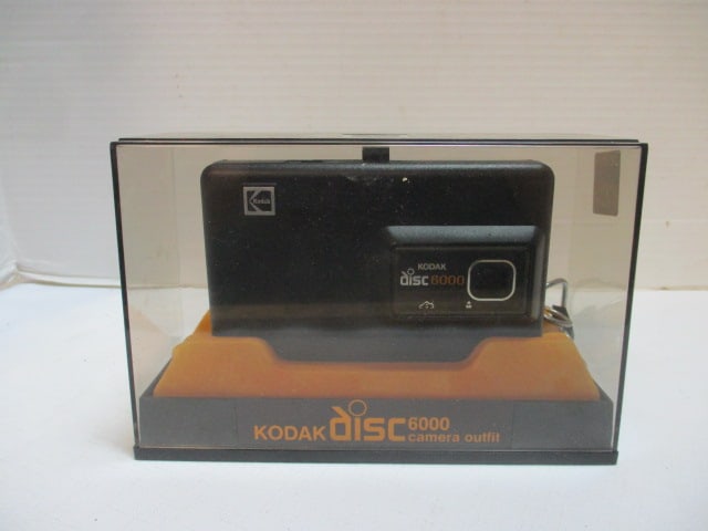 Retro Kodak disc 6000 Camera Outfit in Original Case (1 of 6)