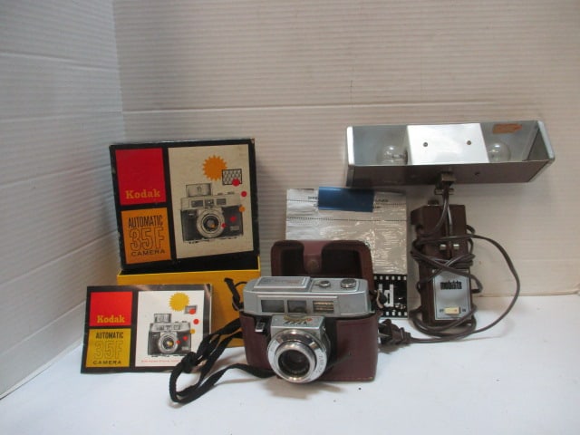 Vintage Kodak 35F Automatic Camera in Original Box and Mobilite Electric Camera Light (1 of 10)