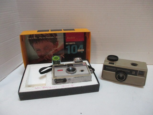 Vintage Kodak Instamatic 104 in Original Box and Kodak Hawkeye Instamatic II: .