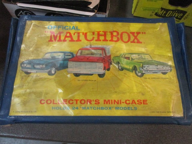 1969 Official "Matchbox" Collector's Mini Case with 1:64 Scale Diecast Cars (1 of 9)