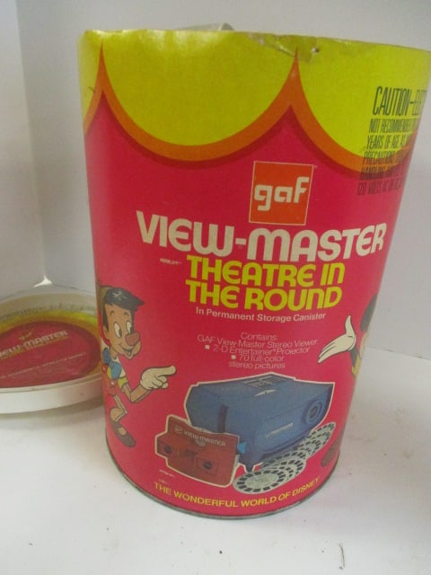 1970's GAF View-Master Theatre in the Round with GAF View-Master Stereo Viewer, (1 of 5)