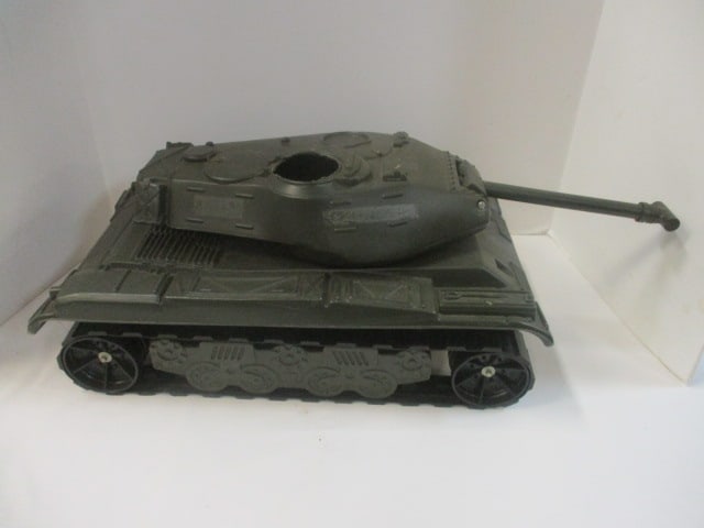 Molded Plastic Large Scale Toy Army Tank (1 of 6)