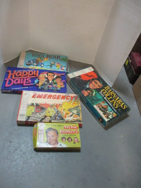 Five Milton Bradley and Parker Games Board Games Based on Television Programs (1 of 16)