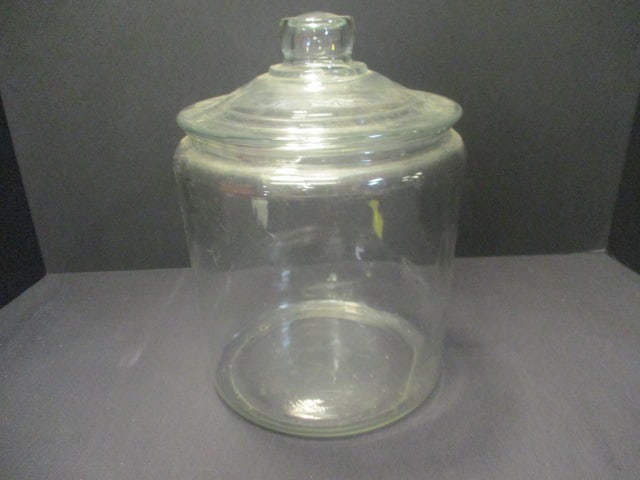 Clear Glass Penny Candy Style Jar (1 of 3)