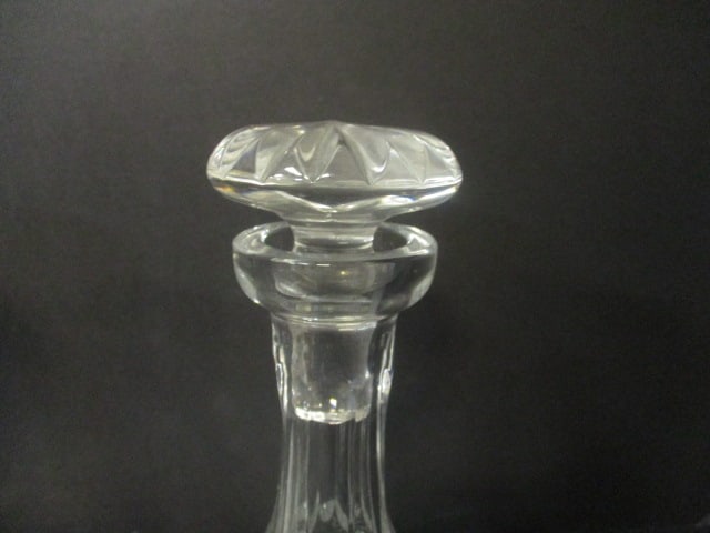 Pair of Vintage Cut Glass Crystal Captain's Decanters - 3
