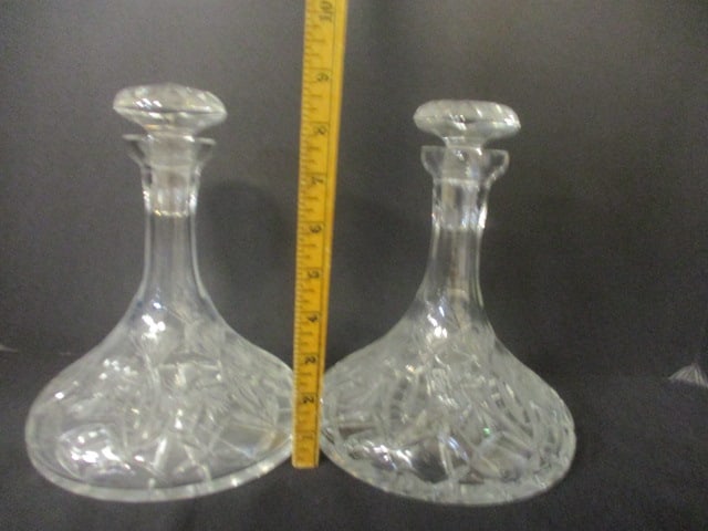 Pair of Vintage Cut Glass Crystal Captain's Decanters - 7