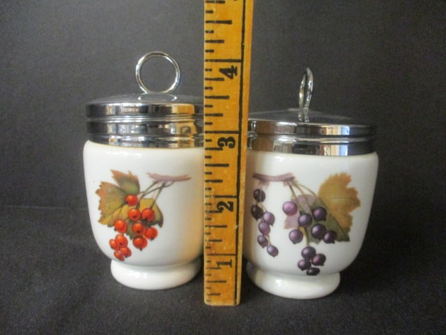 Pair of Vintage Royal Worcester "Evesham" Porcelain Egg Coddlers - 5