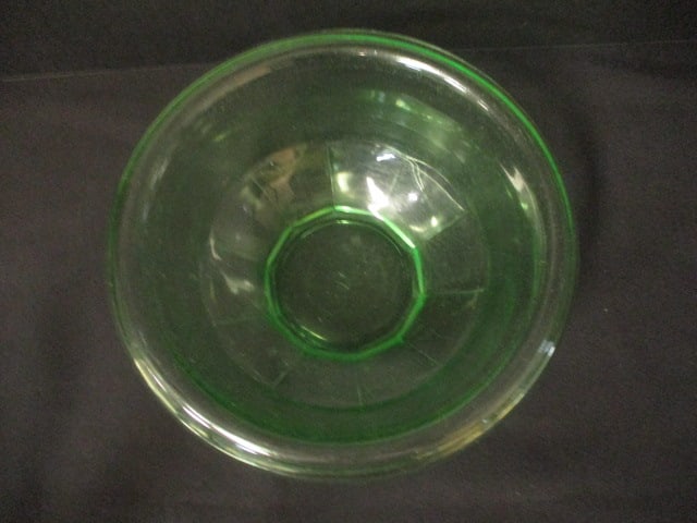 Vintage Anchor Hocking Green Uranium Glass Bowl - 3