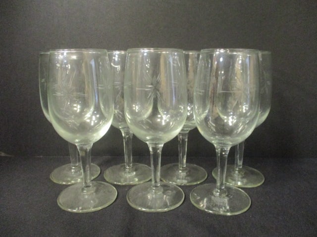 Set of 7 Mid Century Modern Etched "Starburst" Stem Glasses: 6" each