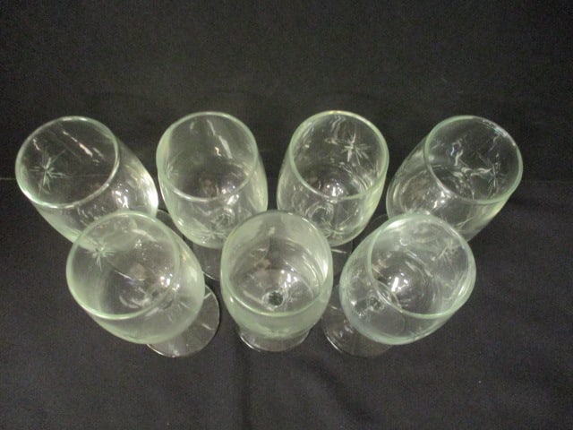 Set of 7 Mid Century Modern Etched "Starburst" Stem Glasses - 2