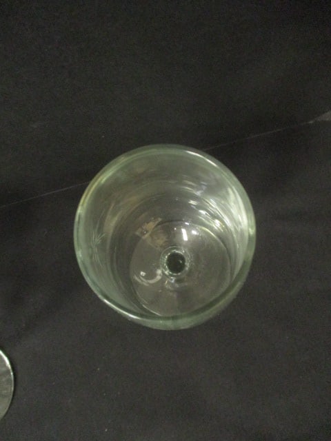 Set of 7 Mid Century Modern Etched "Starburst" Stem Glasses - 4