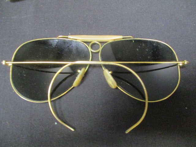 Bausch & Lomb Ray-Ban Aviator Style Sunglasses with Case - 3