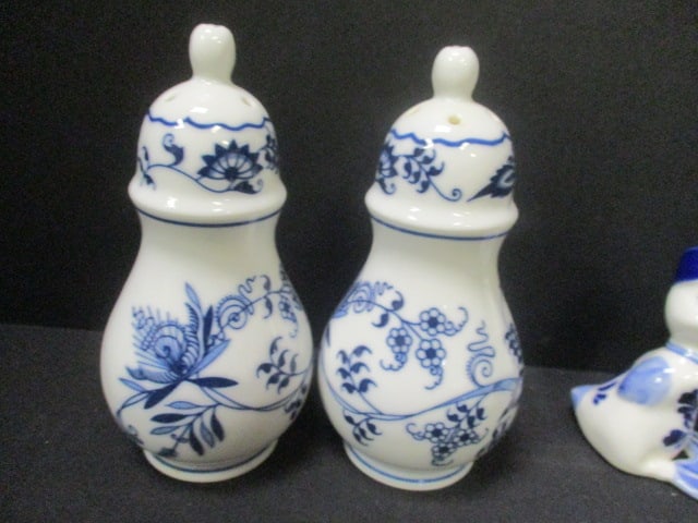 3 Vintage Delft Blue and White Salt & Pepper Sets - 2