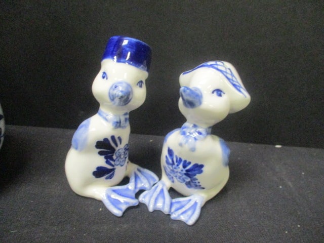 3 Vintage Delft Blue and White Salt & Pepper Sets - 4