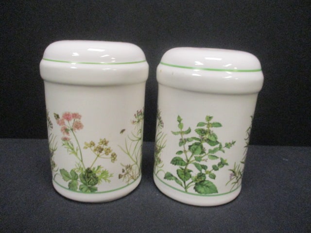 Botanical Herb Garden Ceramic Salt & Pepper Set: 4 1/2" each, made in Thailand