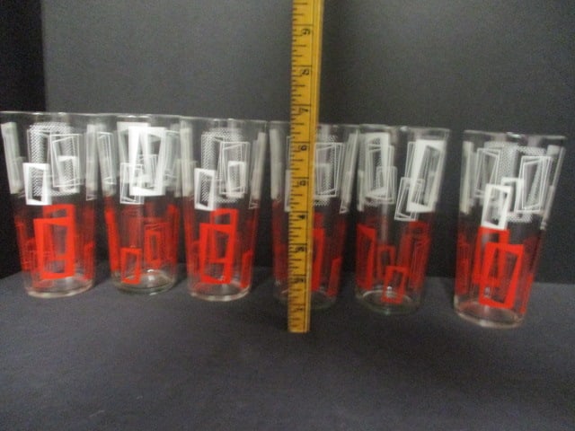 Set of 6 Retro Red and White Geometric Pattern Glasses - 4