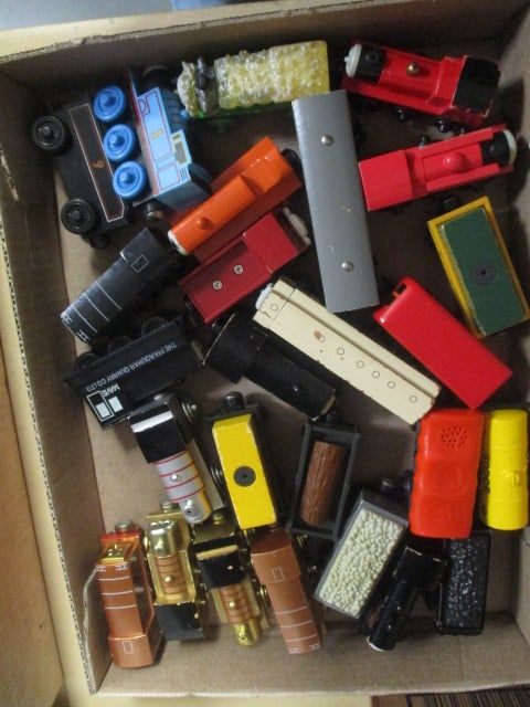 Collection of Thomas the Train Engine Wood Magnetic Train Cars and Vehicles (1 of 6)