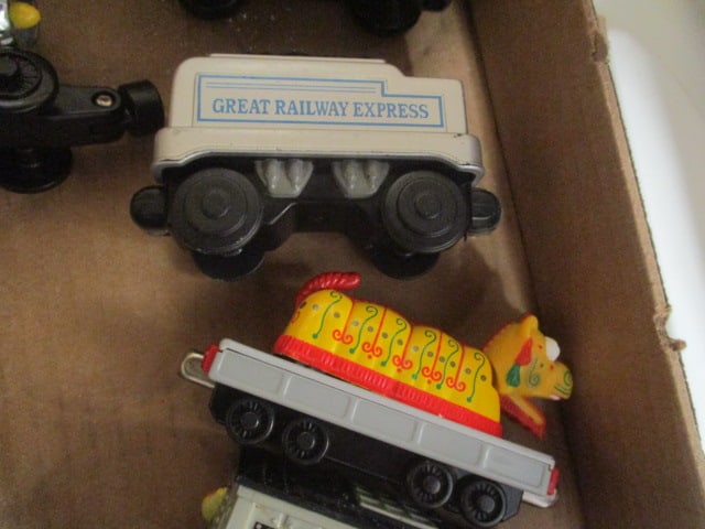 Lot of Learning Curve Metal and Plastic Train Engines and Cars - 5