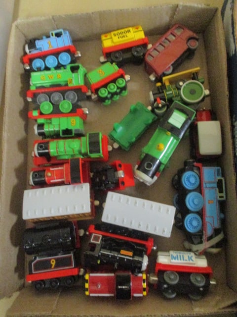 Collection of Thomas the Train Engine Metal Magnetic Train Cars and Vehicles: see pictures and preview for selection and condition