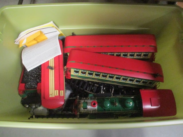 Bachmann Big Haulers "Christmas" G Scale Electric Train and Tracks Set in (1 of 7)