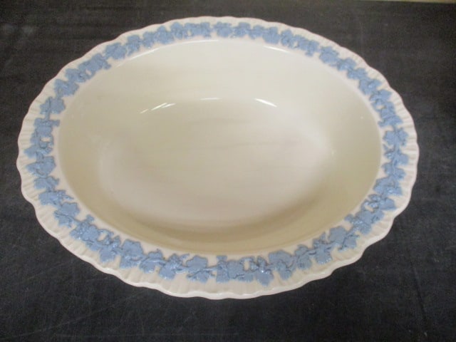 Vintage Wedgwood Embossed "Queensware" China Serving Bowl - 2