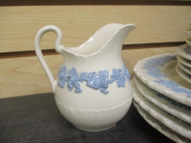 18 Pieces of Vintage Wedgwood Embossed "Queensware" China - 3